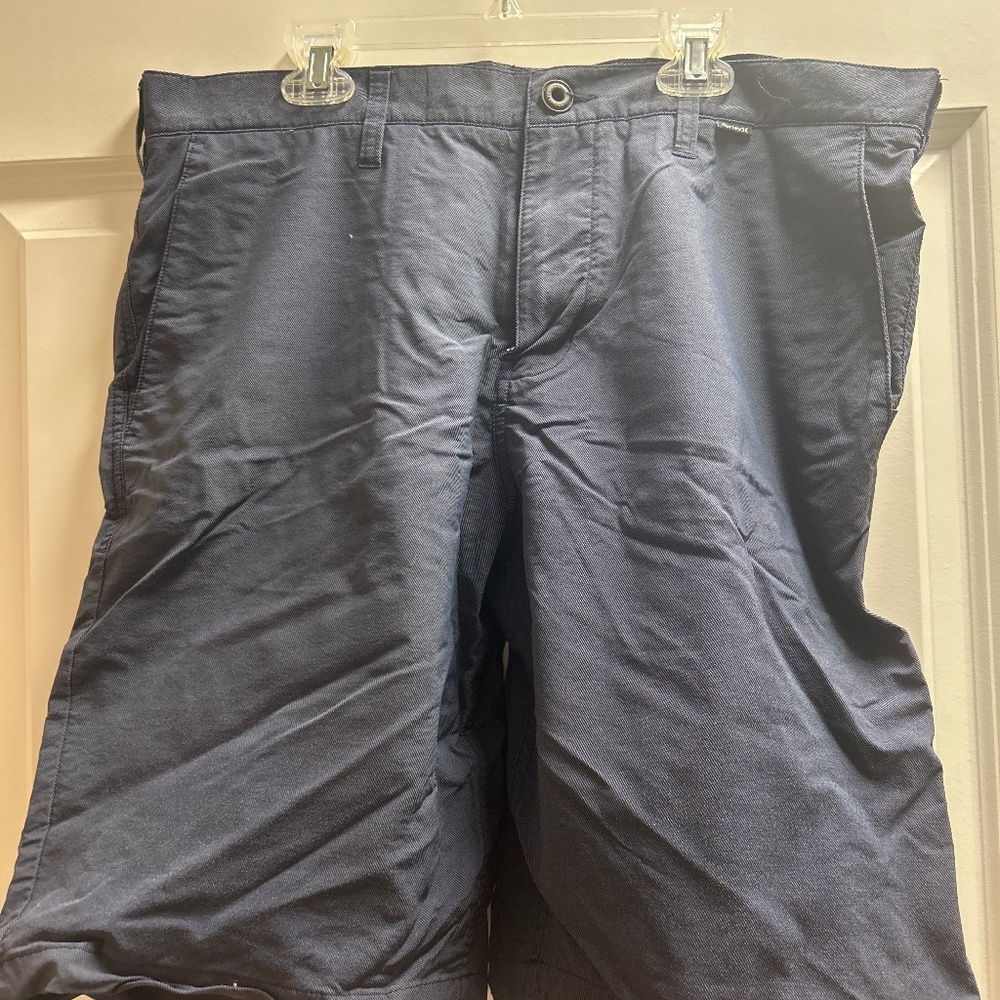 Hurley Men’s Navy Shorts 34